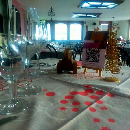 מונז'ובט Hotel Castello מראה חיצוני תמונה