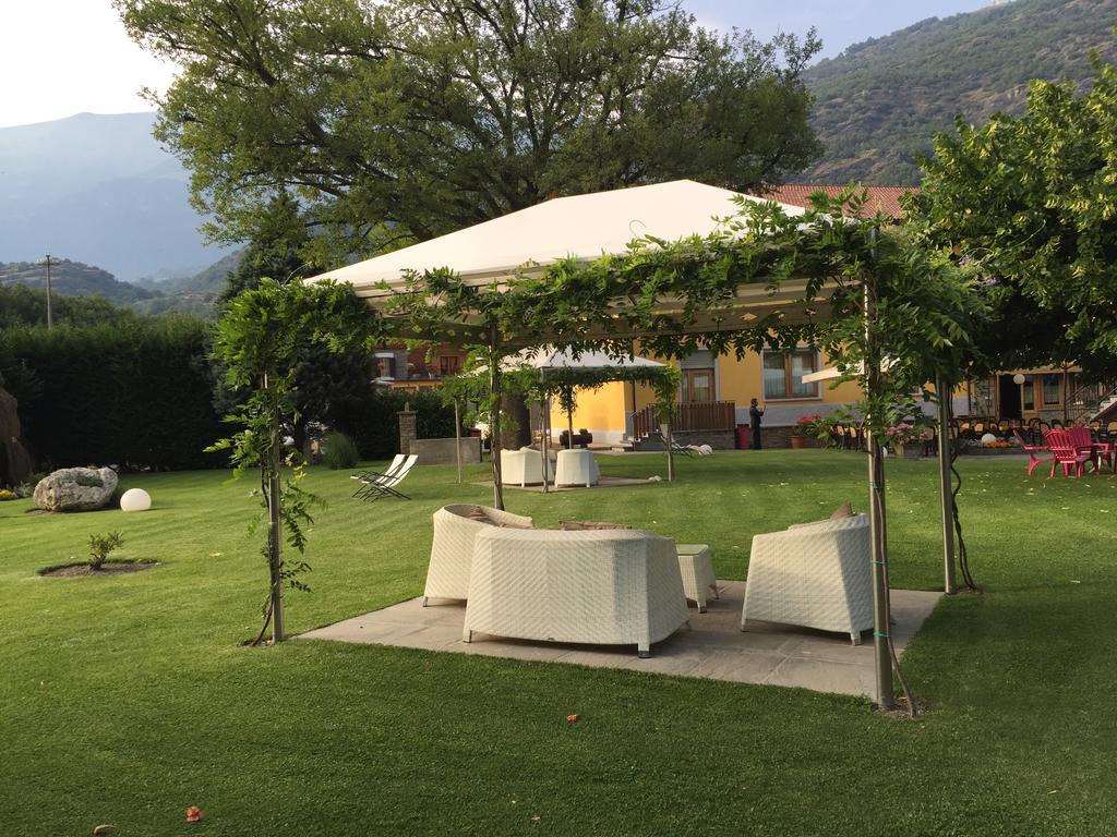 מונז'ובט Hotel Castello מראה חיצוני תמונה
