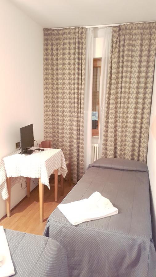 מונז'ובט Hotel Castello מראה חיצוני תמונה