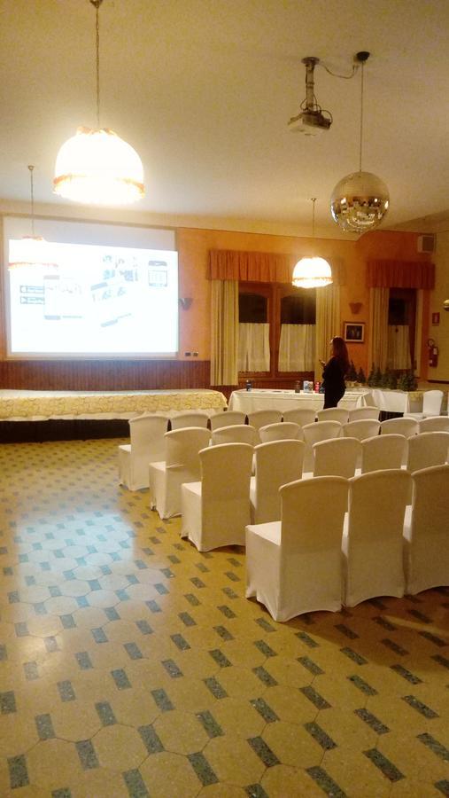 מונז'ובט Hotel Castello מראה חיצוני תמונה